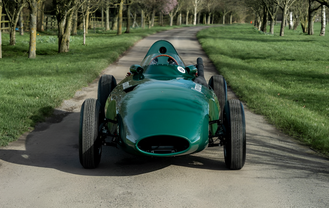 Alluxe® 1957 Vanwall VW5 Car For All Ages